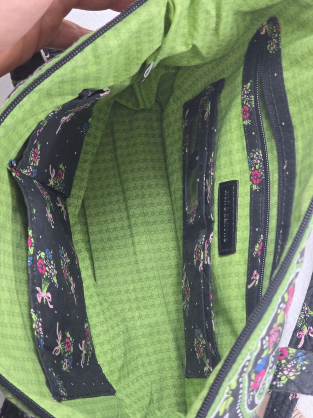 Quilted Paisley Tote Bag Croft & Barrow With Green Interior - Picture 4 of 4
